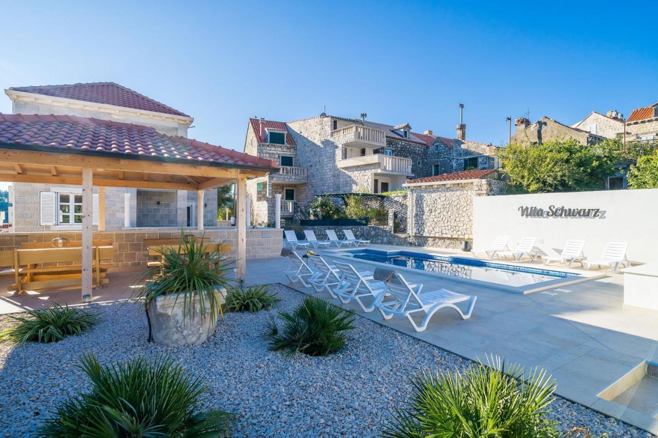 Guest house & Pool Schwarz 3*