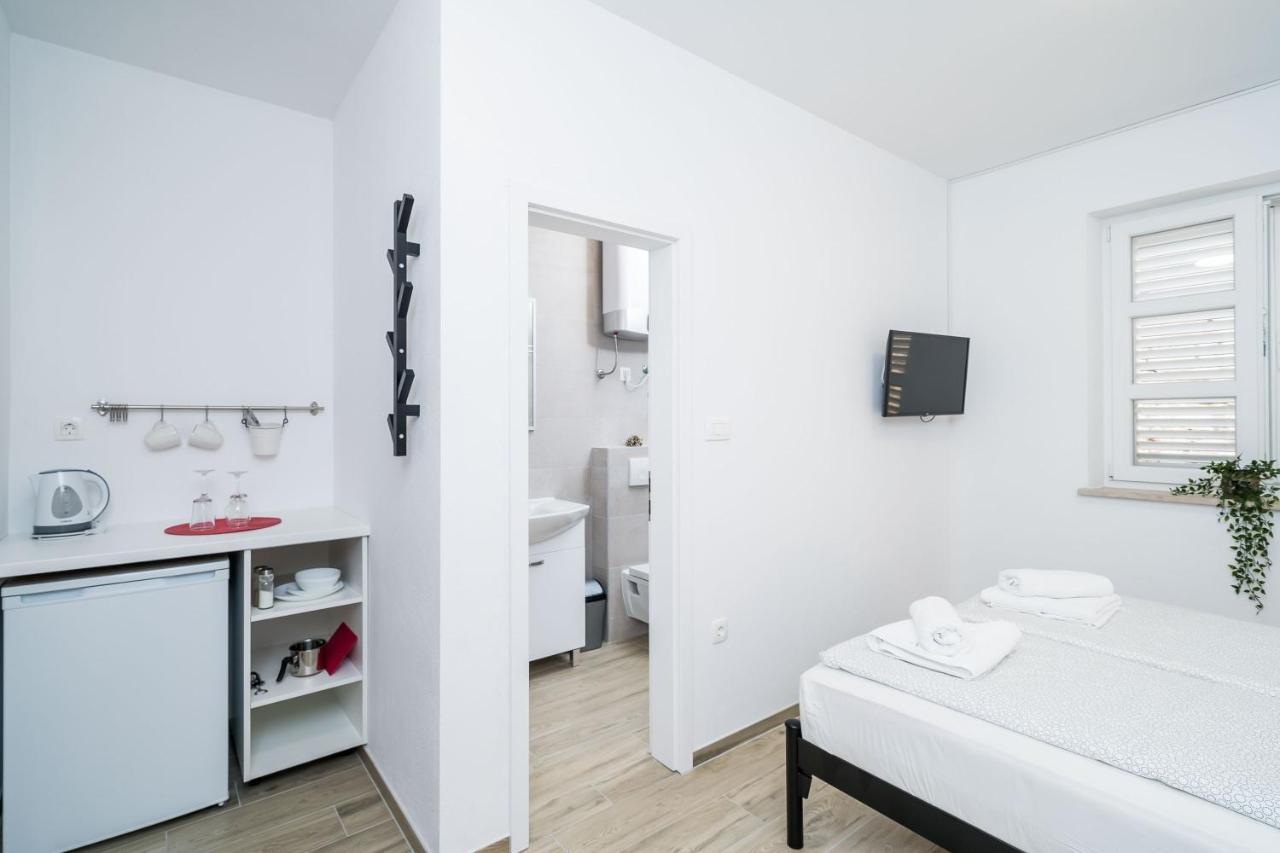 & Pool Schwarz Guest house 3*