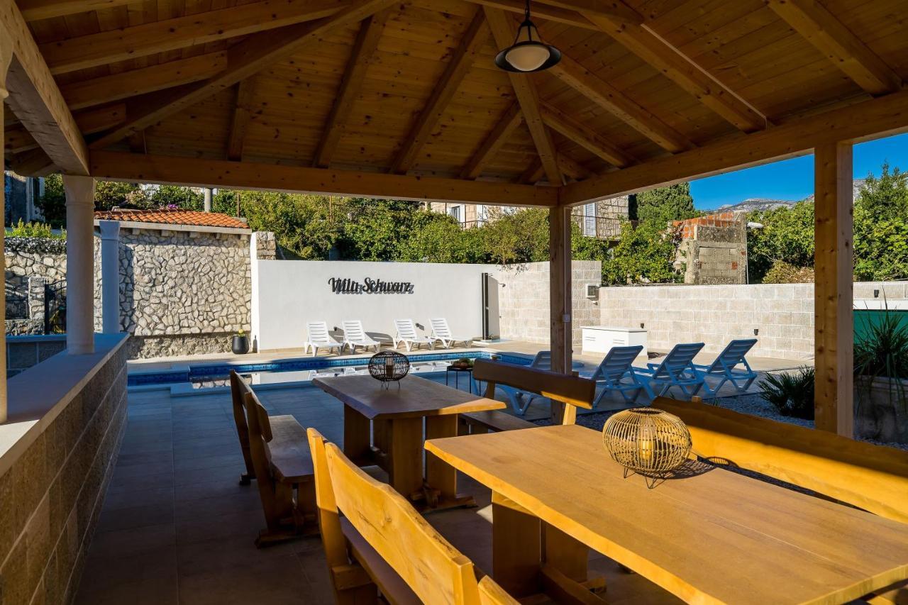 Guest house & Pool Schwarz