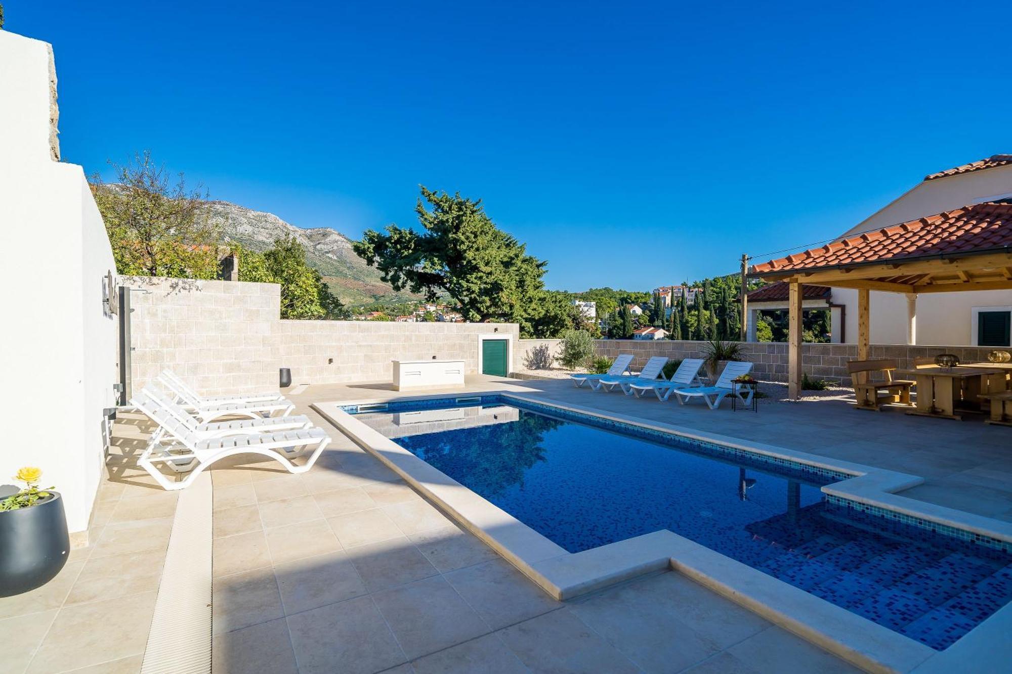 Guesthouset & Pool Schwarz Cavtat